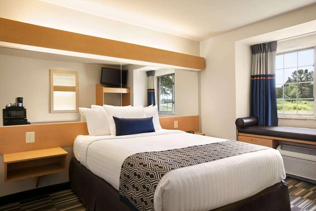 Microtel Inn & Suites By Wyndham Culpeper Habitación foto
